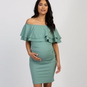 Off shoulder fitted maternity dress